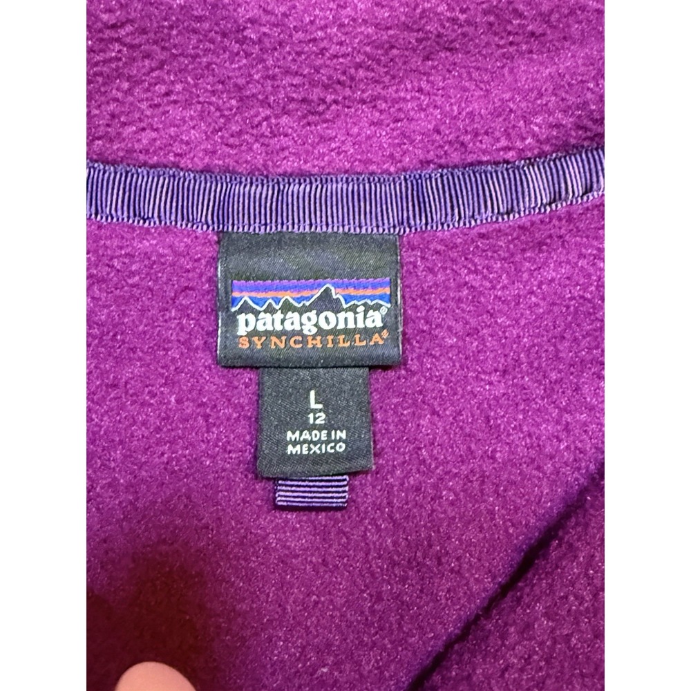 Patagonia Synchilla Kids Fleece Pullover Purple  Size L (12) EUC - Picture 10 of 14